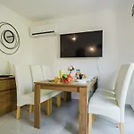 Holiday home Iris By Interhome Balatonmariafurdo