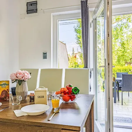 Vakantiehuis Iris By Interhome