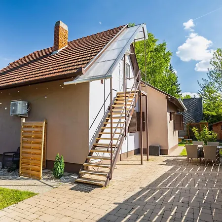 Holiday home Iris By Interhome Balatonmariafurdo